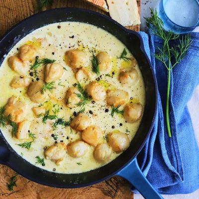 NOIX DE SAINT JACQUE A╠Ç LA CREME DE MAROILLES
